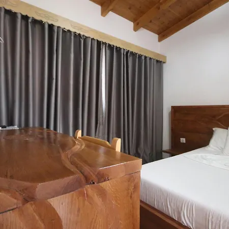 Hotel Mateus Himare