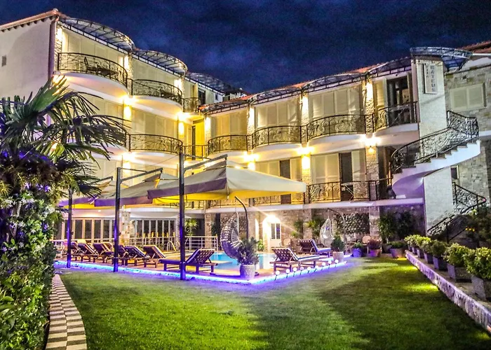 Mateus Hotell Himare