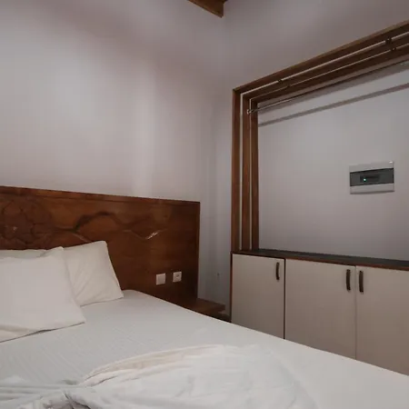 Mateus Szálloda Himara