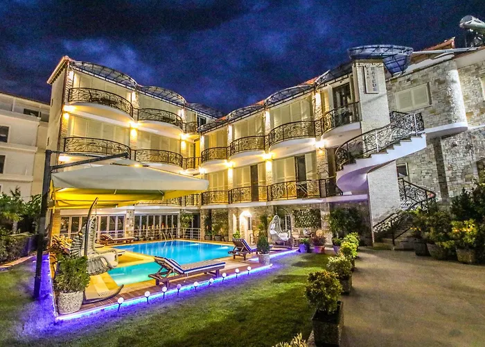 Otel Mateus Himarë